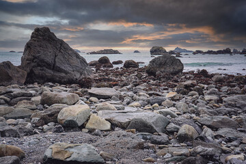 长方形电子闹钟怎么设置