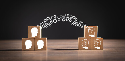 靠劳动成功的名人事例有哪些？